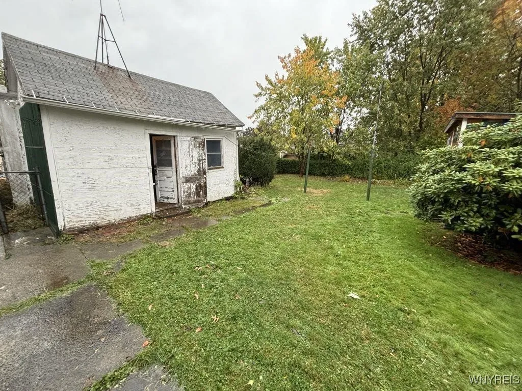 26 North Ermine Street, Dunkirk, New York 14048, Dunkirk, New York 14048, 3 Bedrooms Bedrooms, 8 Rooms Rooms,1 BathroomBathrooms,Residential,For Sale,26 North Ermine Street, Dunkirk, New York 14048,0,B1648237