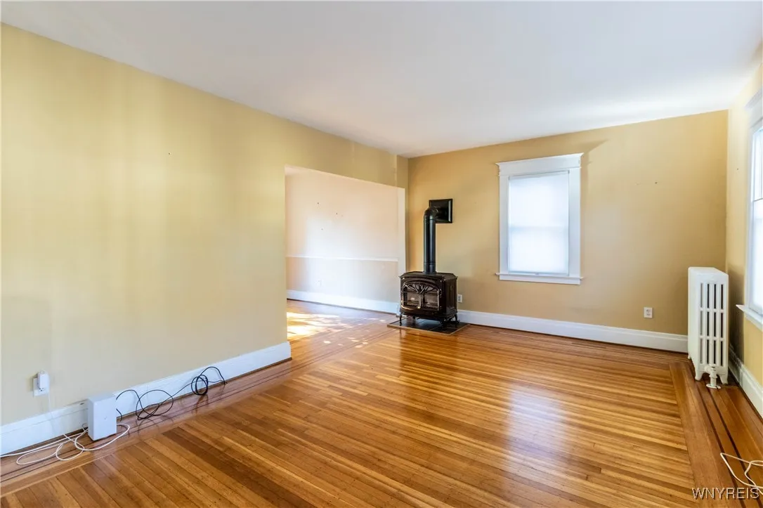 45 Tuscarora Road, Buffalo, New York 14220, Buffalo, New York 14220, 3 Bedrooms Bedrooms, 6 Rooms Rooms,1 BathroomBathrooms,Residential,For Sale,45 Tuscarora Road, Buffalo, New York 14220,0,B1648140