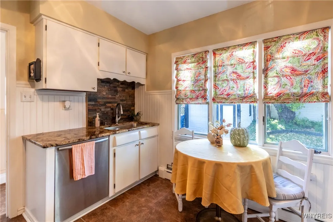 45 Tuscarora Road, Buffalo, New York 14220, Buffalo, New York 14220, 3 Bedrooms Bedrooms, 6 Rooms Rooms,1 BathroomBathrooms,Residential,For Sale,45 Tuscarora Road, Buffalo, New York 14220,0,B1648140