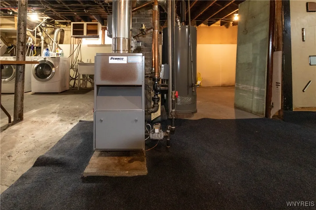 45 Tuscarora Road, Buffalo, New York 14220, Buffalo, New York 14220, 3 Bedrooms Bedrooms, 6 Rooms Rooms,1 BathroomBathrooms,Residential,For Sale,45 Tuscarora Road, Buffalo, New York 14220,0,B1648140