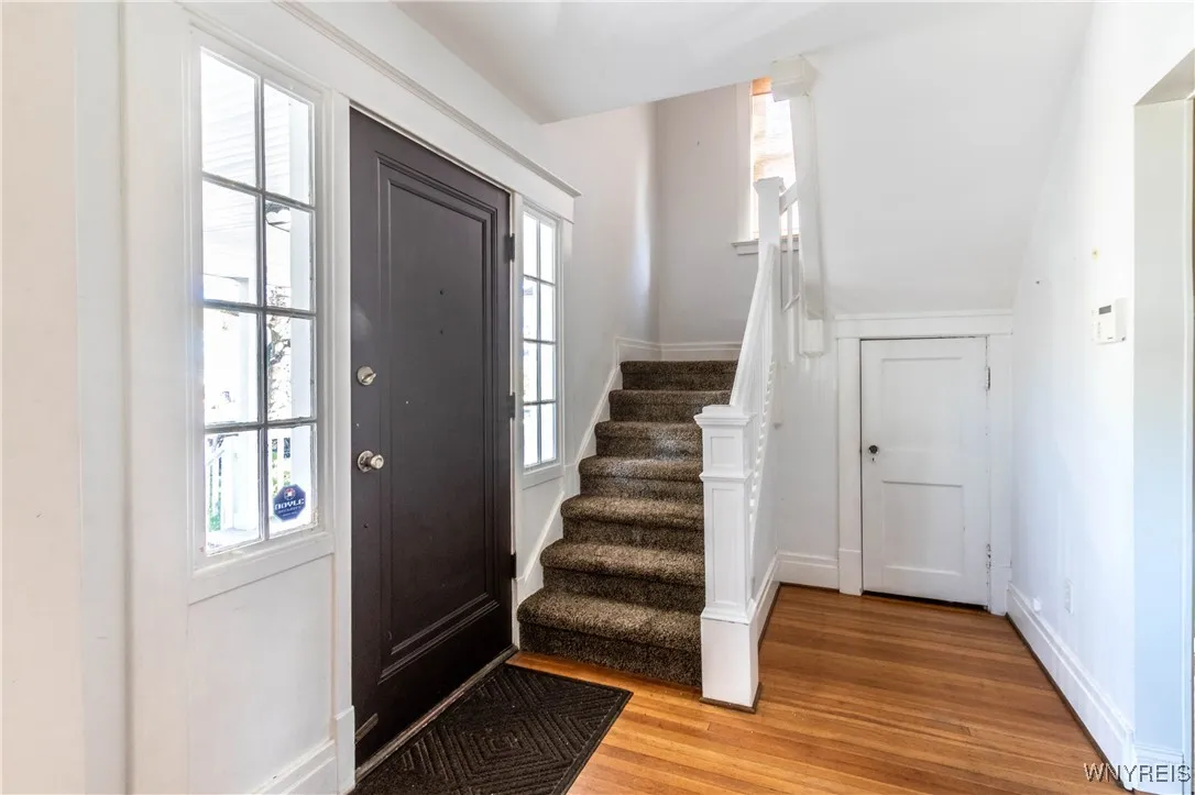 45 Tuscarora Road, Buffalo, New York 14220, Buffalo, New York 14220, 3 Bedrooms Bedrooms, 6 Rooms Rooms,1 BathroomBathrooms,Residential,For Sale,45 Tuscarora Road, Buffalo, New York 14220,0,B1648140