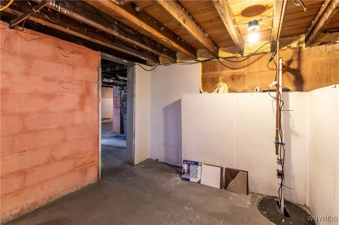 45 Tuscarora Road, Buffalo, New York 14220, Buffalo, New York 14220, 3 Bedrooms Bedrooms, 6 Rooms Rooms,1 BathroomBathrooms,Residential,For Sale,45 Tuscarora Road, Buffalo, New York 14220,0,B1648140