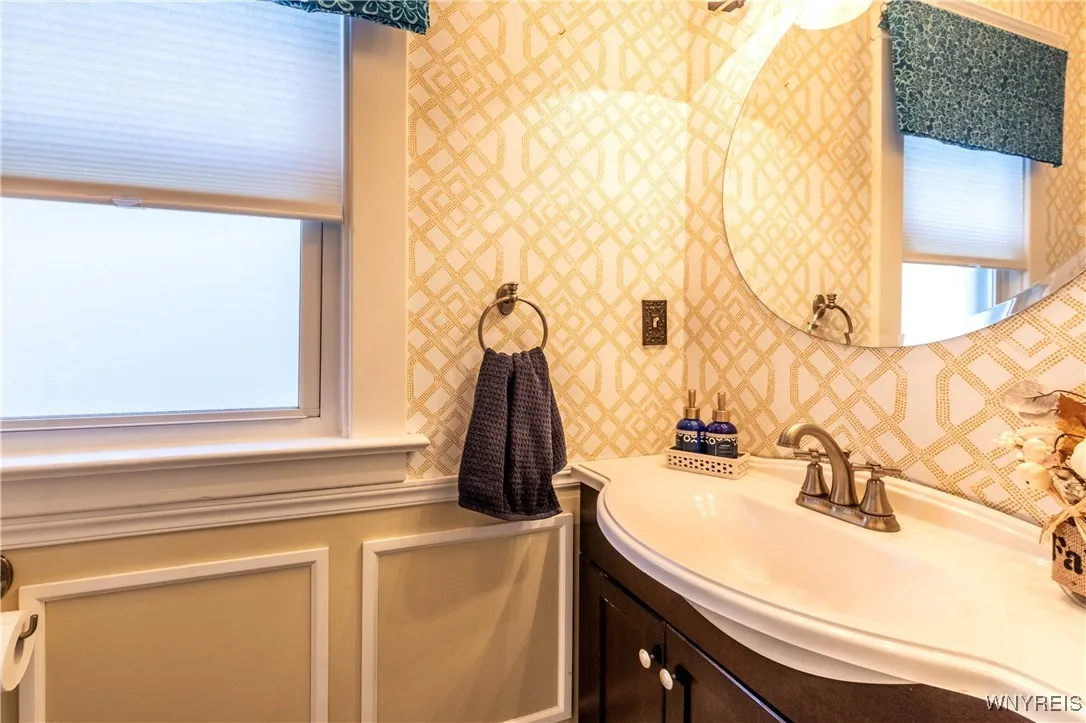 45 Tuscarora Road, Buffalo, New York 14220, Buffalo, New York 14220, 3 Bedrooms Bedrooms, 6 Rooms Rooms,1 BathroomBathrooms,Residential,For Sale,45 Tuscarora Road, Buffalo, New York 14220,0,B1648140