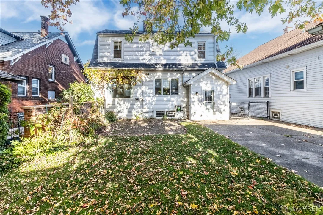 45 Tuscarora Road, Buffalo, New York 14220, Buffalo, New York 14220, 3 Bedrooms Bedrooms, 6 Rooms Rooms,1 BathroomBathrooms,Residential,For Sale,45 Tuscarora Road, Buffalo, New York 14220,0,B1648140