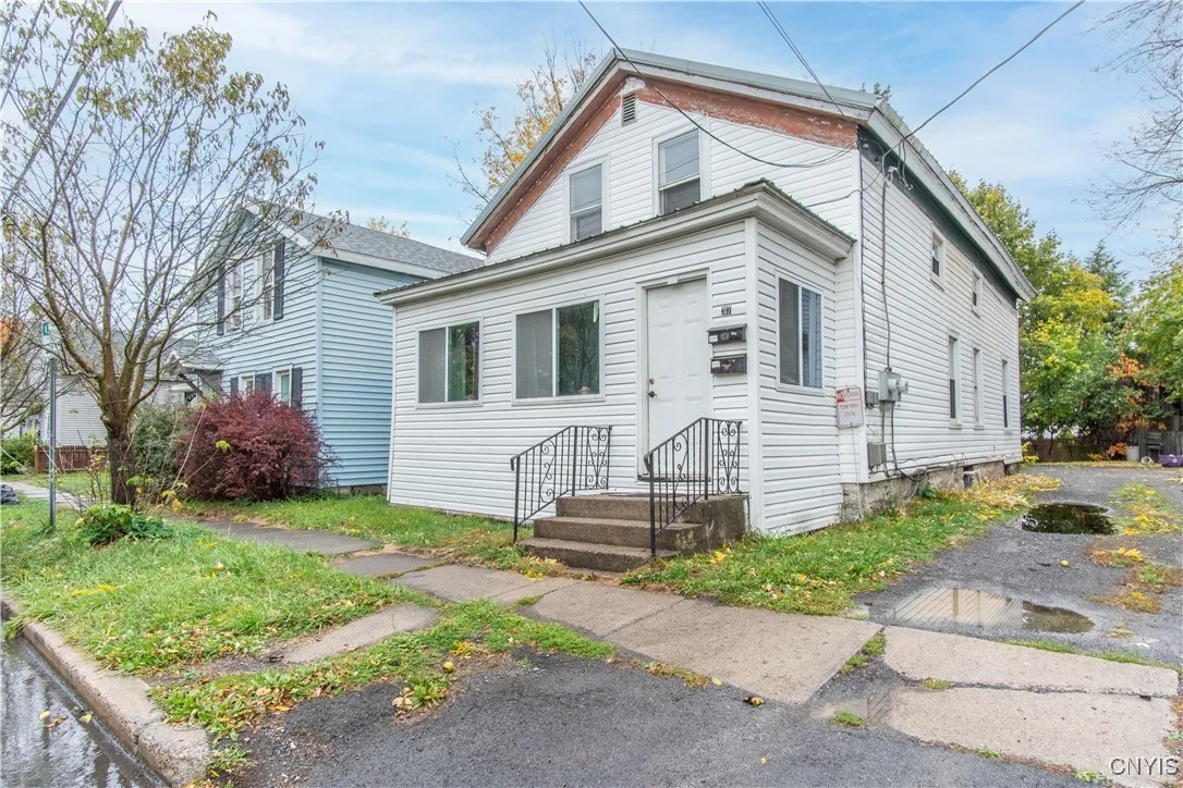 317 Academy Street, Watertown City, New York 13601, Watertown City, New York 13601, 4 Bedrooms Bedrooms, ,2 BathroomsBathrooms,Residential,For Sale,317 Academy Street, Watertown City, New York 13601,0,S1647684