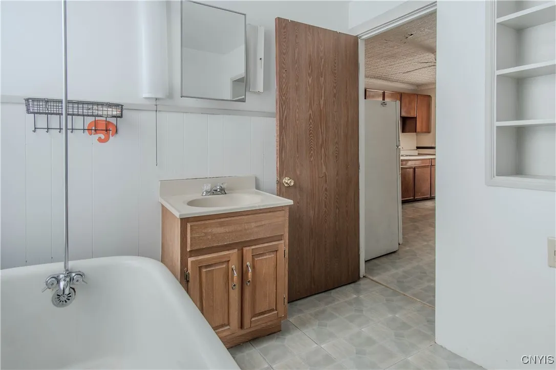 317 Academy Street, Watertown City, New York 13601, Watertown City, New York 13601, 4 Bedrooms Bedrooms, ,2 BathroomsBathrooms,Residential,For Sale,317 Academy Street, Watertown City, New York 13601,0,S1647684