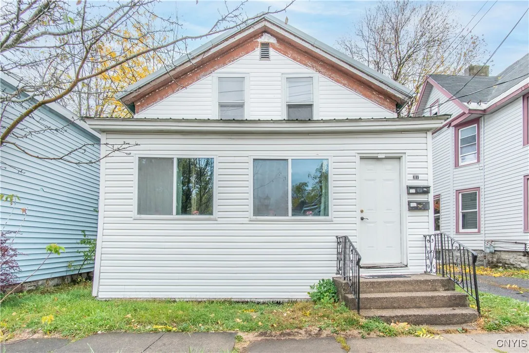 317 Academy Street, Watertown City, New York 13601, Watertown City, New York 13601, 4 Bedrooms Bedrooms, ,2 BathroomsBathrooms,Residential,For Sale,317 Academy Street, Watertown City, New York 13601,0,S1647684