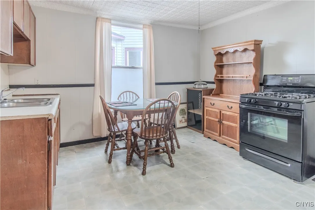 317 Academy Street, Watertown City, New York 13601, Watertown City, New York 13601, 4 Bedrooms Bedrooms, ,2 BathroomsBathrooms,Residential,For Sale,317 Academy Street, Watertown City, New York 13601,0,S1647684