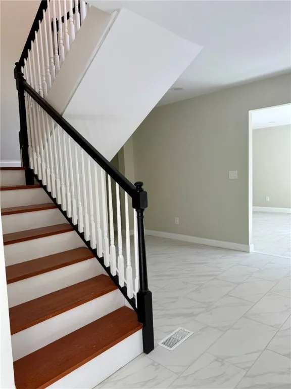 27 North Washington Avenue, Oxford, New York 13830, Oxford, New York 13830, 5 Bedrooms Bedrooms, 9 Rooms Rooms,2 BathroomsBathrooms,Residential,For Sale,27 North Washington Avenue, Oxford, New York 13830,0,R1647526