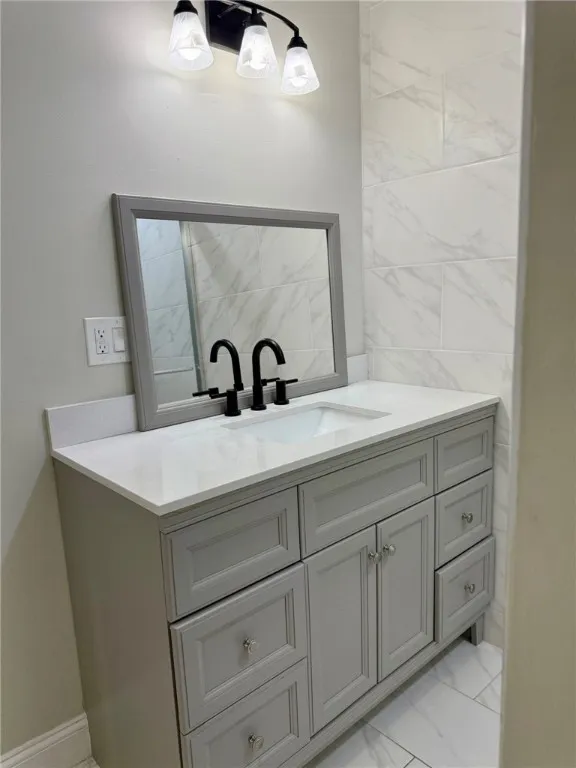 27 North Washington Avenue, Oxford, New York 13830, Oxford, New York 13830, 5 Bedrooms Bedrooms, 9 Rooms Rooms,2 BathroomsBathrooms,Residential,For Sale,27 North Washington Avenue, Oxford, New York 13830,0,R1647526