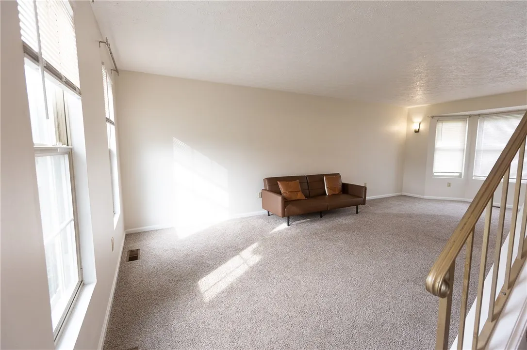 146 Hickory Manor Drive, Gates, New York 14606, Gates, New York 14606, 3 Bedrooms Bedrooms, 6 Rooms Rooms,1 BathroomBathrooms,Residential,For Sale,146 Hickory Manor Drive, Gates, New York 14606,0,R1648162