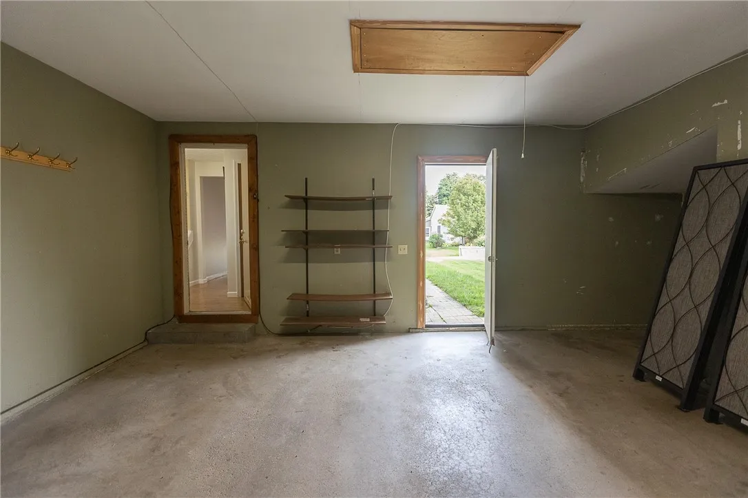 146 Hickory Manor Drive, Gates, New York 14606, Gates, New York 14606, 3 Bedrooms Bedrooms, 6 Rooms Rooms,1 BathroomBathrooms,Residential,For Sale,146 Hickory Manor Drive, Gates, New York 14606,0,R1648162