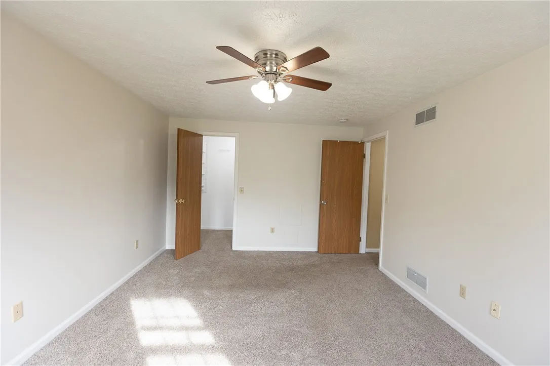 146 Hickory Manor Drive, Gates, New York 14606, Gates, New York 14606, 3 Bedrooms Bedrooms, 6 Rooms Rooms,1 BathroomBathrooms,Residential,For Sale,146 Hickory Manor Drive, Gates, New York 14606,0,R1648162