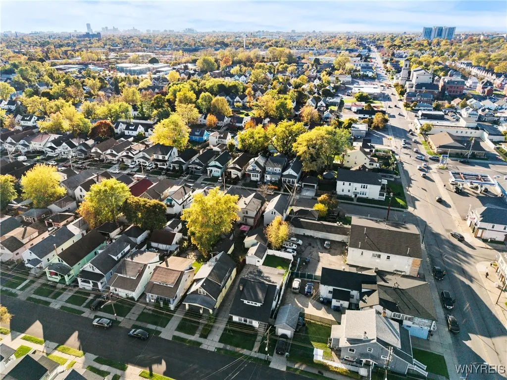 274 Newburgh Avenue, Buffalo, New York 14215, Buffalo, New York 14215, 5 Bedrooms Bedrooms, ,2 BathroomsBathrooms,Residential,For Sale,274 Newburgh Avenue, Buffalo, New York 14215,0,B1648189