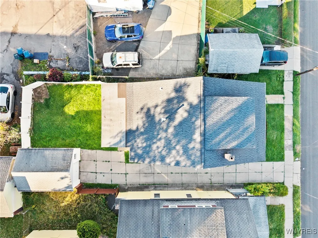 274 Newburgh Avenue, Buffalo, New York 14215, Buffalo, New York 14215, 5 Bedrooms Bedrooms, ,2 BathroomsBathrooms,Residential,For Sale,274 Newburgh Avenue, Buffalo, New York 14215,0,B1648189