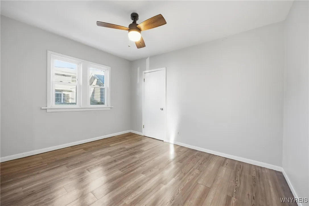 274 Newburgh Avenue, Buffalo, New York 14215, Buffalo, New York 14215, 5 Bedrooms Bedrooms, ,2 BathroomsBathrooms,Residential,For Sale,274 Newburgh Avenue, Buffalo, New York 14215,0,B1648189