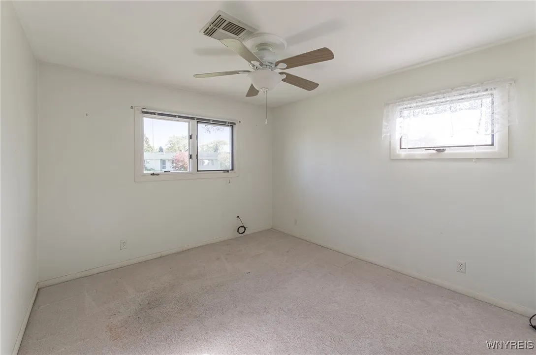 34 Steele Circle, Niagara, New York 14304, Niagara, New York 14304, 3 Bedrooms Bedrooms, 5 Rooms Rooms,1 BathroomBathrooms,Residential,For Sale,34 Steele Circle, Niagara, New York 14304,0,B1648239