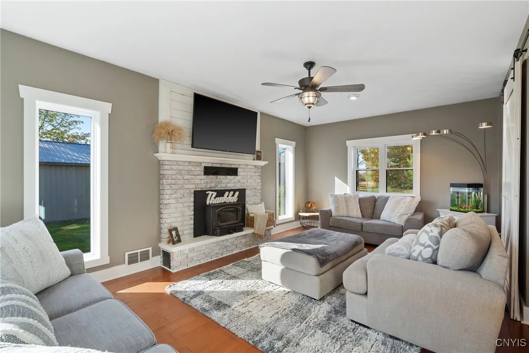 1048 County Route 20, Oswego, New York 13126, Oswego, New York 13126, 3 Bedrooms Bedrooms, 8 Rooms Rooms,2 BathroomsBathrooms,Residential,For Sale,1048 County Route 20, Oswego, New York 13126,0,S1648185