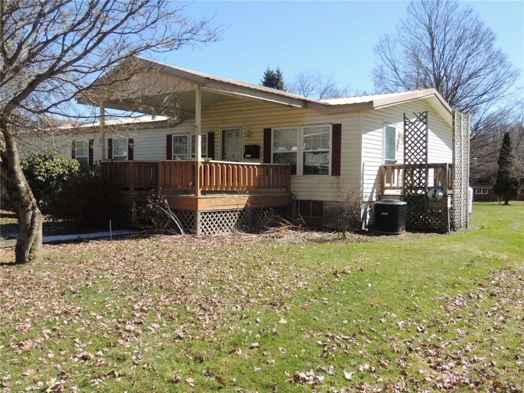 9 River Street, Bainbridge, New York 13733, Bainbridge, New York 13733, 3 Bedroom Bedrooms, 6 Room Rooms,2 BathroomBathrooms,Residential,For Sale,9 River Street, Bainbridge, New York 13733,0,R1648262