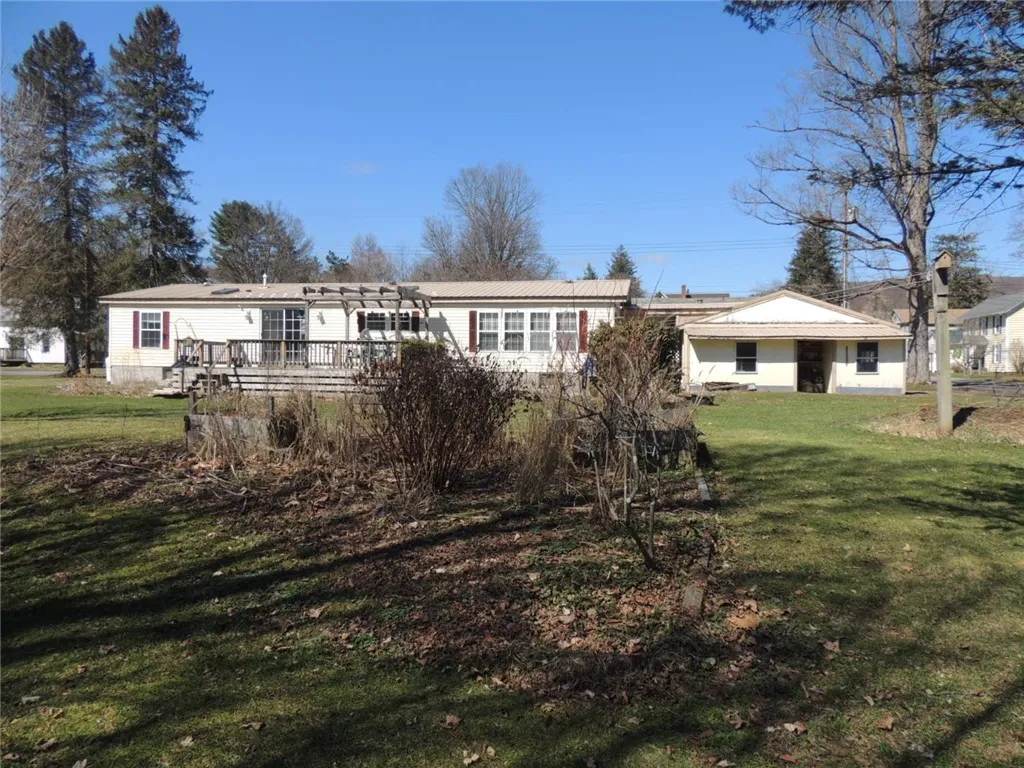 9 River Street, Bainbridge, New York 13733, Bainbridge, New York 13733, 3 Bedroom Bedrooms, 6 Room Rooms,2 BathroomBathrooms,Residential,For Sale,9 River Street, Bainbridge, New York 13733,0,R1648262