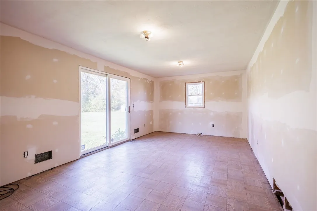 125 Ridgelea Court, Greece, New York 14615, Greece, New York 14615, 4 Bedrooms Bedrooms, 8 Rooms Rooms,1 BathroomBathrooms,Residential,For Sale,125 Ridgelea Court, Greece, New York 14615,0,R1647982