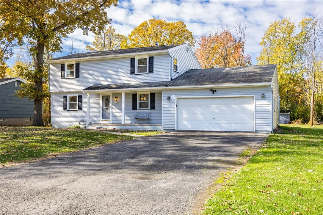 125 Ridgelea Court, Greece, New York 14615, Greece, New York 14615, 4 Bedrooms Bedrooms, 8 Rooms Rooms,1 BathroomBathrooms,Residential,For Sale,125 Ridgelea Court, Greece, New York 14615,0,R1647982