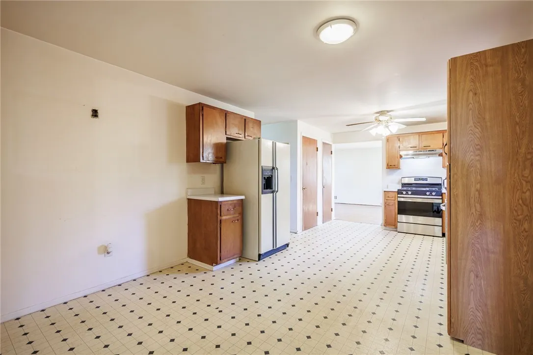 125 Ridgelea Court, Greece, New York 14615, Greece, New York 14615, 4 Bedrooms Bedrooms, 8 Rooms Rooms,1 BathroomBathrooms,Residential,For Sale,125 Ridgelea Court, Greece, New York 14615,0,R1647982