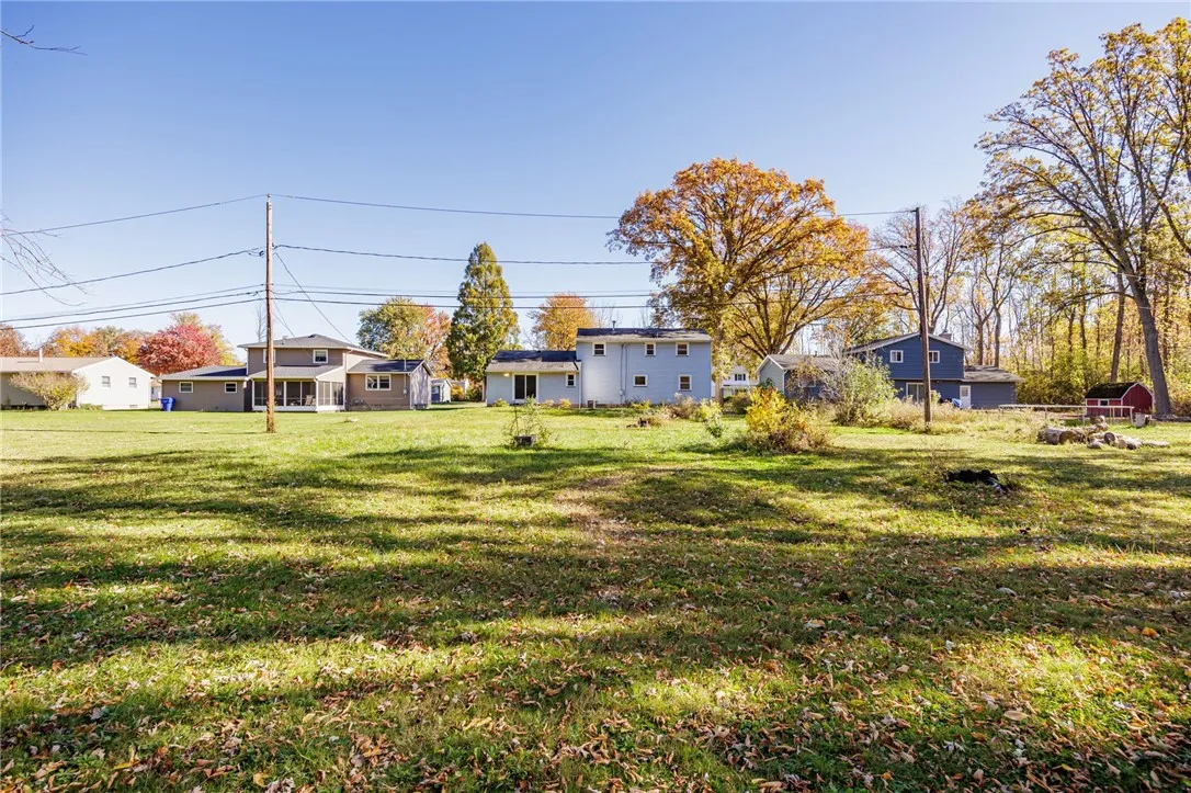 125 Ridgelea Court, Greece, New York 14615, Greece, New York 14615, 4 Bedrooms Bedrooms, 8 Rooms Rooms,1 BathroomBathrooms,Residential,For Sale,125 Ridgelea Court, Greece, New York 14615,0,R1647982