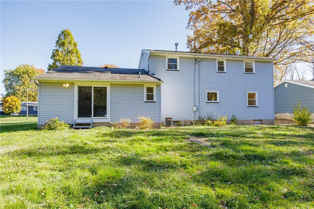 125 Ridgelea Court, Greece, New York 14615, Greece, New York 14615, 4 Bedrooms Bedrooms, 8 Rooms Rooms,1 BathroomBathrooms,Residential,For Sale,125 Ridgelea Court, Greece, New York 14615,0,R1647982