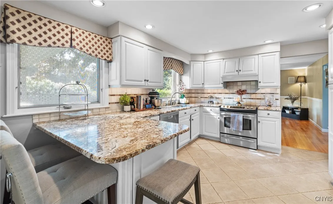 4011 College View Drive, Cortlandville, New York 1, Cortlandville, New York 13045, 4 Bedrooms Bedrooms, 14 Rooms Rooms,3 BathroomsBathrooms,Residential,For Sale,4011 College View Drive, Cortlandville, New York 1,0,S1648286