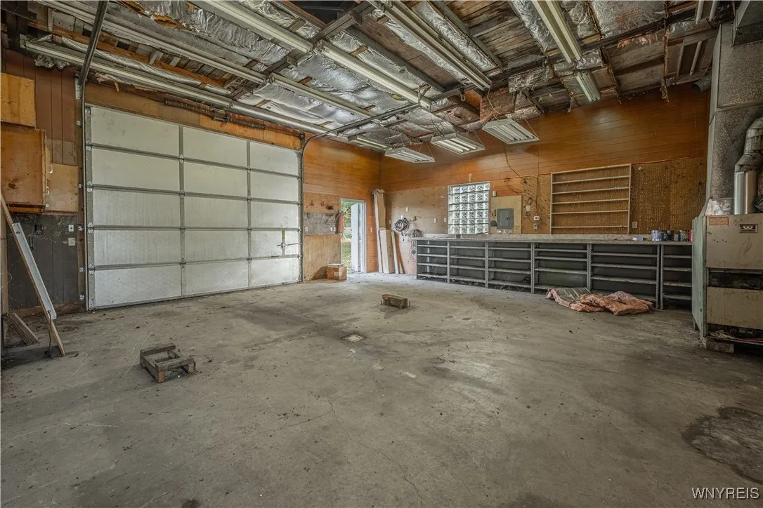 4135 Ridge Road, Cambria, New York 14094, Cambria, New York 14094, 4 Bedrooms Bedrooms, 10 Rooms Rooms,3 BathroomsBathrooms,Residential,For Sale,4135 Ridge Road, Cambria, New York 14094,0,B1648241