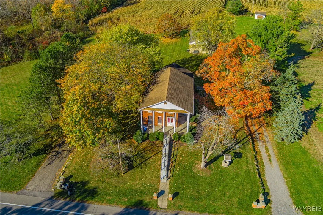 4135 Ridge Road, Cambria, New York 14094, Cambria, New York 14094, 4 Bedrooms Bedrooms, 10 Rooms Rooms,3 BathroomsBathrooms,Residential,For Sale,4135 Ridge Road, Cambria, New York 14094,0,B1648241