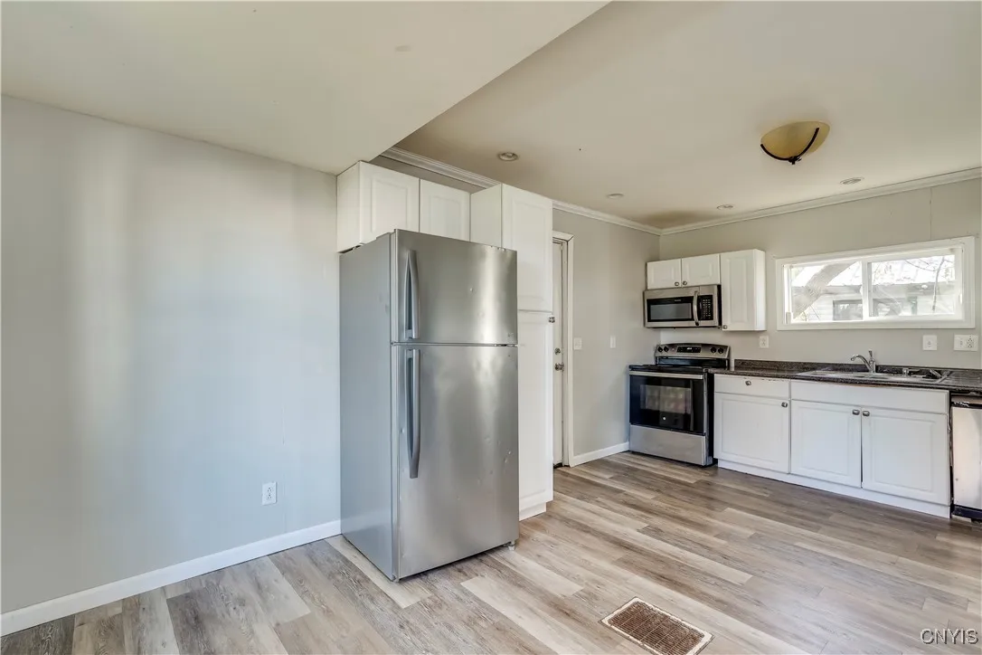 451 Portage Street, Watertown City, New York 13601, Watertown City, New York 13601, 2 Bedrooms Bedrooms, 5 Rooms Rooms,2 BathroomsBathrooms,Residential,For Sale,451 Portage Street, Watertown City, New York 13601,0,S1648306