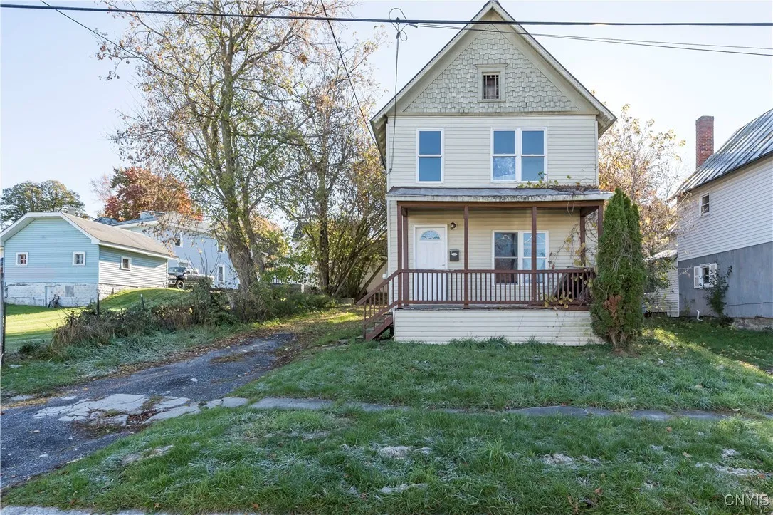 451 Portage Street, Watertown City, New York 13601, Watertown City, New York 13601, 2 Bedrooms Bedrooms, 5 Rooms Rooms,2 BathroomsBathrooms,Residential,For Sale,451 Portage Street, Watertown City, New York 13601,0,S1648306