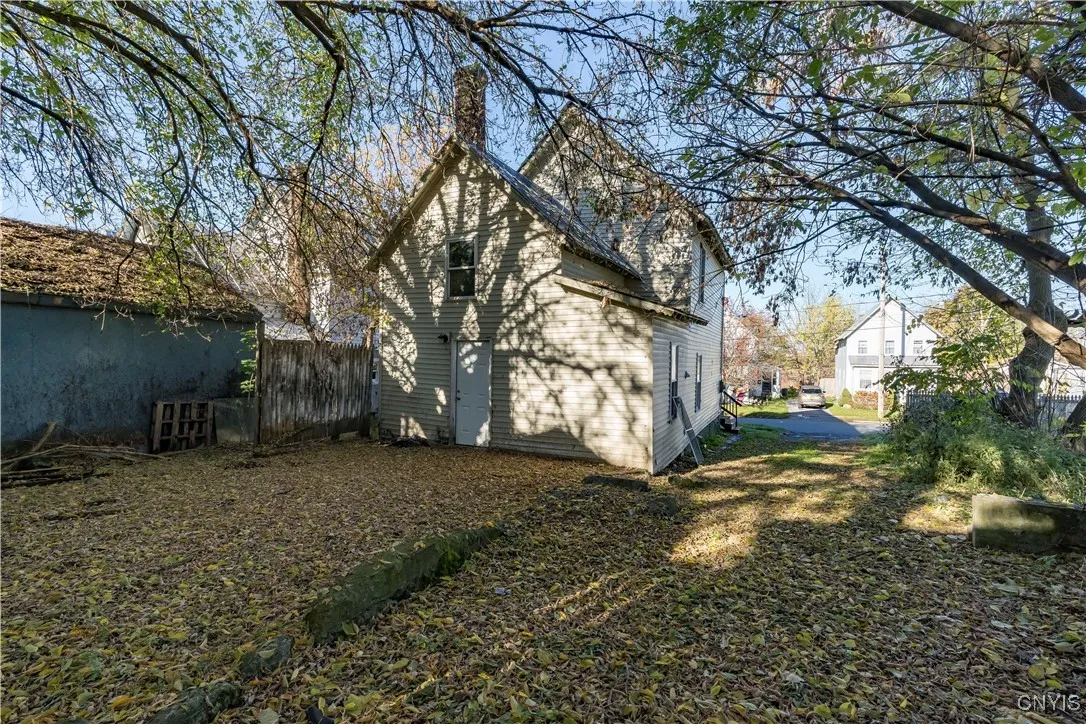 451 Portage Street, Watertown City, New York 13601, Watertown City, New York 13601, 2 Bedrooms Bedrooms, 5 Rooms Rooms,2 BathroomsBathrooms,Residential,For Sale,451 Portage Street, Watertown City, New York 13601,0,S1648306