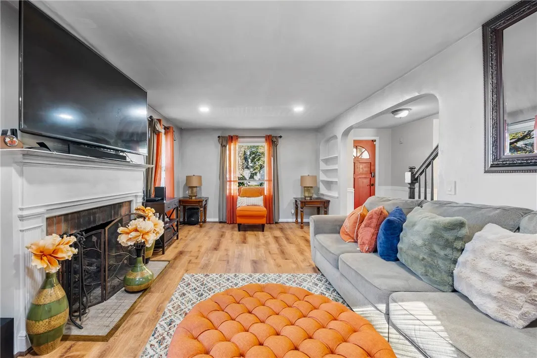 93 Burwell Road, Irondequoit, New York 14617, Irondequoit, New York 14617, 3 Bedrooms Bedrooms, 6 Rooms Rooms,1 BathroomBathrooms,Residential,For Sale,93 Burwell Road, Irondequoit, New York 14617,0,R1648283