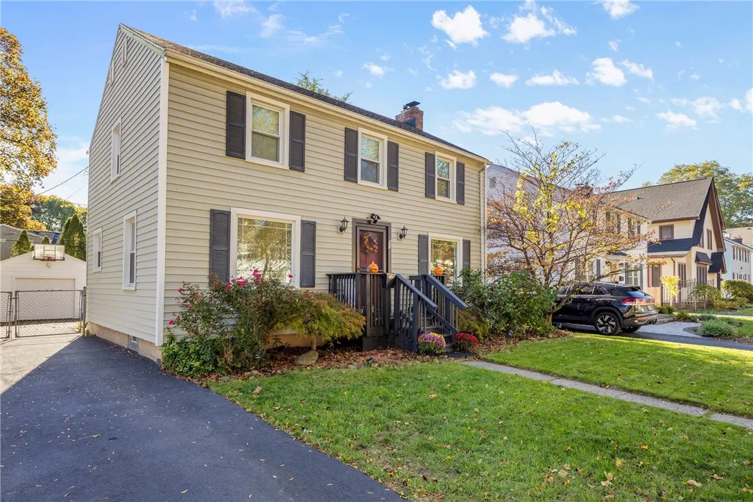 93 Burwell Road, Irondequoit, New York 14617, Irondequoit, New York 14617, 3 Bedrooms Bedrooms, 6 Rooms Rooms,1 BathroomBathrooms,Residential,For Sale,93 Burwell Road, Irondequoit, New York 14617,0,R1648283