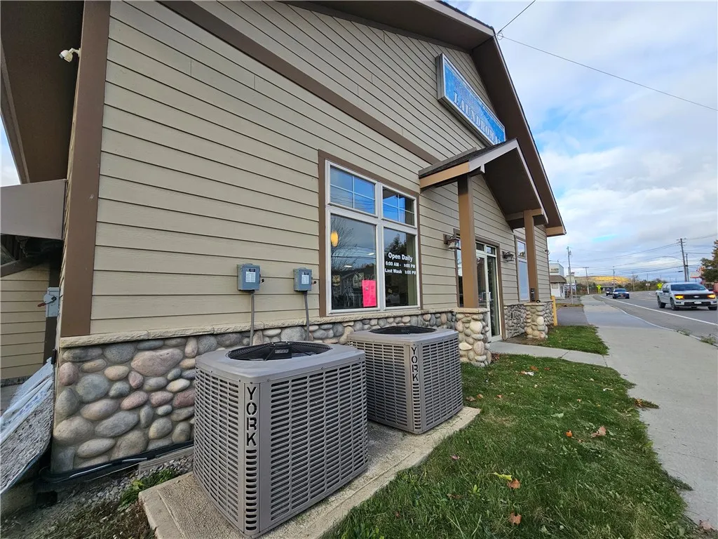 369 West Morris Street, Bath, New York 14810, Bath, New York 14810, ,Commercial Sale,For Sale,369 West Morris Street, Bath, New York 14810,0,R1647323