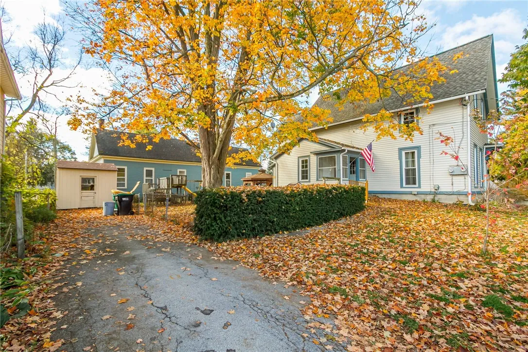 18 Monroe Street, Mendon, New York 14472, Mendon, New York 14472, 4 Bedrooms Bedrooms, 7 Rooms Rooms,2 BathroomsBathrooms,Residential,For Sale,18 Monroe Street, Mendon, New York 14472,0,R1648195