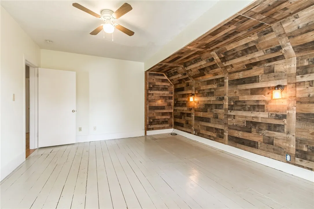 18 Monroe Street, Mendon, New York 14472, Mendon, New York 14472, 4 Bedrooms Bedrooms, 7 Rooms Rooms,2 BathroomsBathrooms,Residential,For Sale,18 Monroe Street, Mendon, New York 14472,0,R1648195