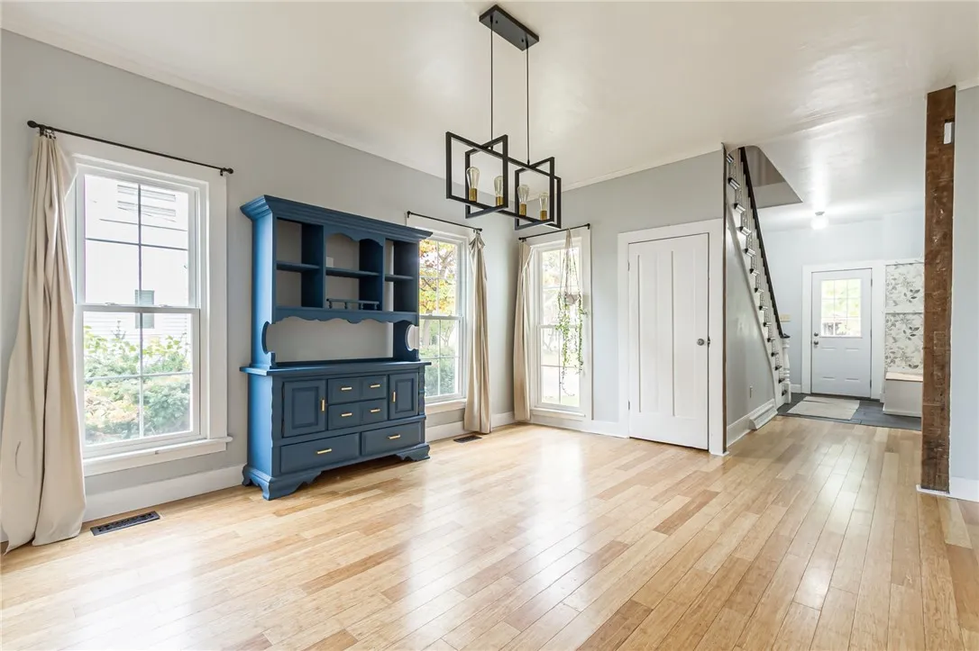 18 Monroe Street, Mendon, New York 14472, Mendon, New York 14472, 4 Bedrooms Bedrooms, 7 Rooms Rooms,2 BathroomsBathrooms,Residential,For Sale,18 Monroe Street, Mendon, New York 14472,0,R1648195