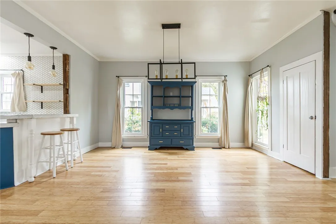 18 Monroe Street, Mendon, New York 14472, Mendon, New York 14472, 4 Bedrooms Bedrooms, 7 Rooms Rooms,2 BathroomsBathrooms,Residential,For Sale,18 Monroe Street, Mendon, New York 14472,0,R1648195