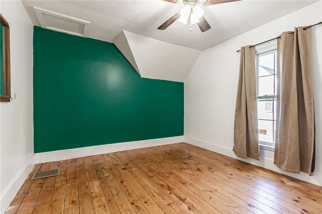 18 Monroe Street, Mendon, New York 14472, Mendon, New York 14472, 4 Bedrooms Bedrooms, 7 Rooms Rooms,2 BathroomsBathrooms,Residential,For Sale,18 Monroe Street, Mendon, New York 14472,0,R1648195