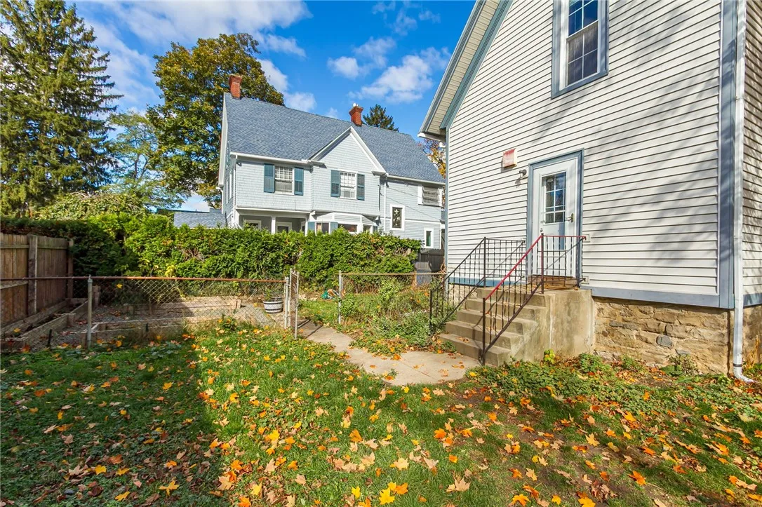 18 Monroe Street, Mendon, New York 14472, Mendon, New York 14472, 4 Bedrooms Bedrooms, 7 Rooms Rooms,2 BathroomsBathrooms,Residential,For Sale,18 Monroe Street, Mendon, New York 14472,0,R1648195