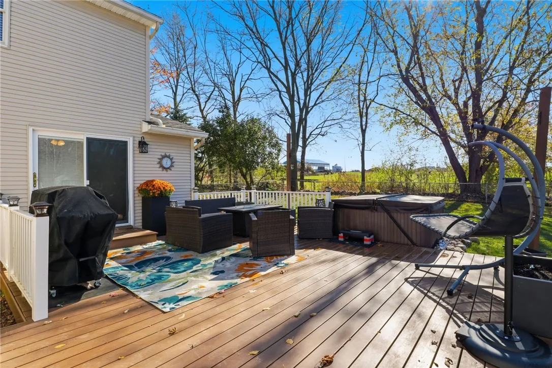 6051 Holly Lane, Farmington, New York 14425, Farmington, New York 14425, 4 Bedrooms Bedrooms, 10 Rooms Rooms,2 BathroomsBathrooms,Residential,For Sale,6051 Holly Lane, Farmington, New York 14425,0,R1648099