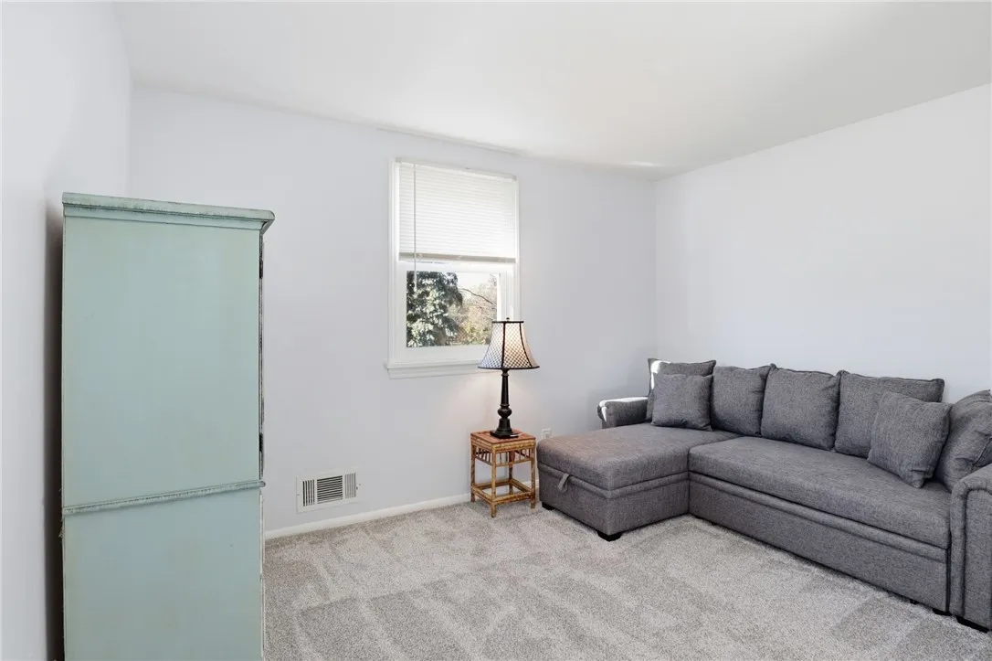 6051 Holly Lane, Farmington, New York 14425, Farmington, New York 14425, 4 Bedrooms Bedrooms, 10 Rooms Rooms,2 BathroomsBathrooms,Residential,For Sale,6051 Holly Lane, Farmington, New York 14425,0,R1648099