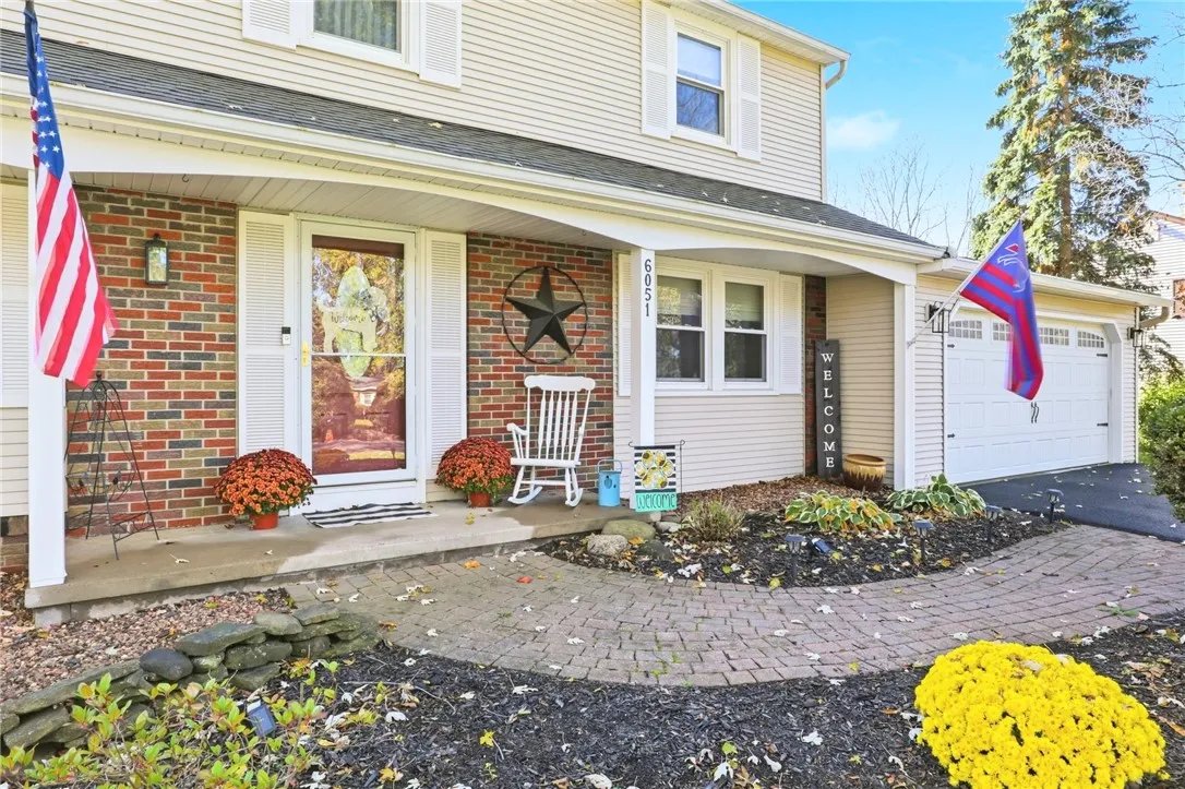 6051 Holly Lane, Farmington, New York 14425, Farmington, New York 14425, 4 Bedrooms Bedrooms, 10 Rooms Rooms,2 BathroomsBathrooms,Residential,For Sale,6051 Holly Lane, Farmington, New York 14425,0,R1648099