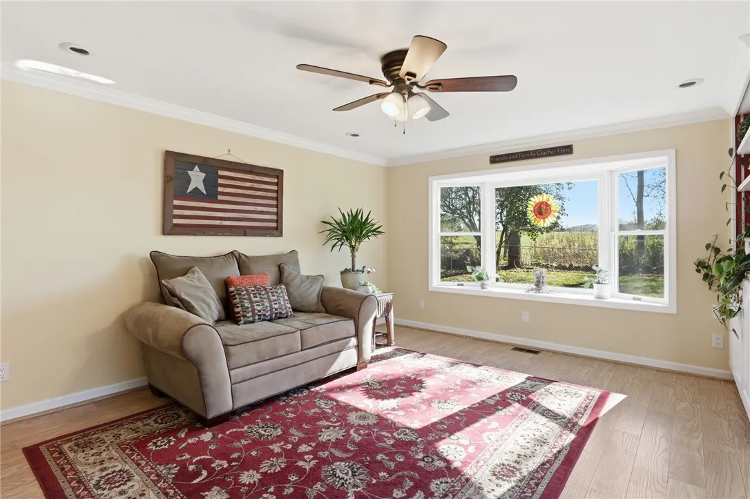 6051 Holly Lane, Farmington, New York 14425, Farmington, New York 14425, 4 Bedrooms Bedrooms, 10 Rooms Rooms,2 BathroomsBathrooms,Residential,For Sale,6051 Holly Lane, Farmington, New York 14425,0,R1648099