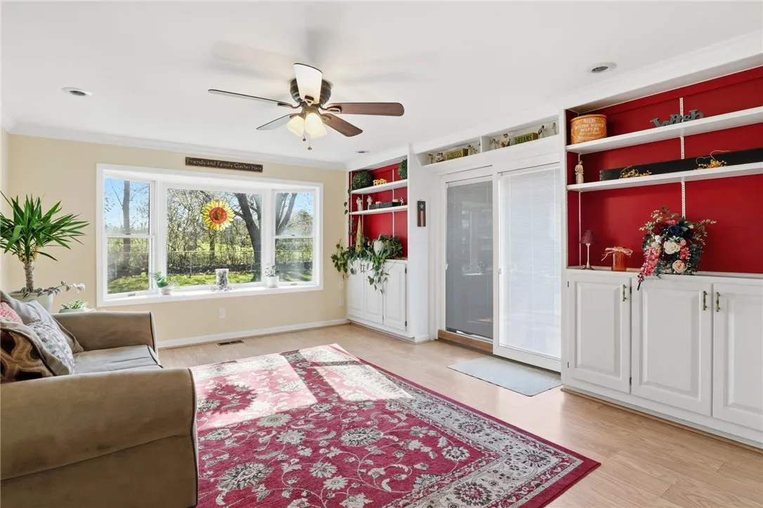 6051 Holly Lane, Farmington, New York 14425, Farmington, New York 14425, 4 Bedrooms Bedrooms, 10 Rooms Rooms,2 BathroomsBathrooms,Residential,For Sale,6051 Holly Lane, Farmington, New York 14425,0,R1648099