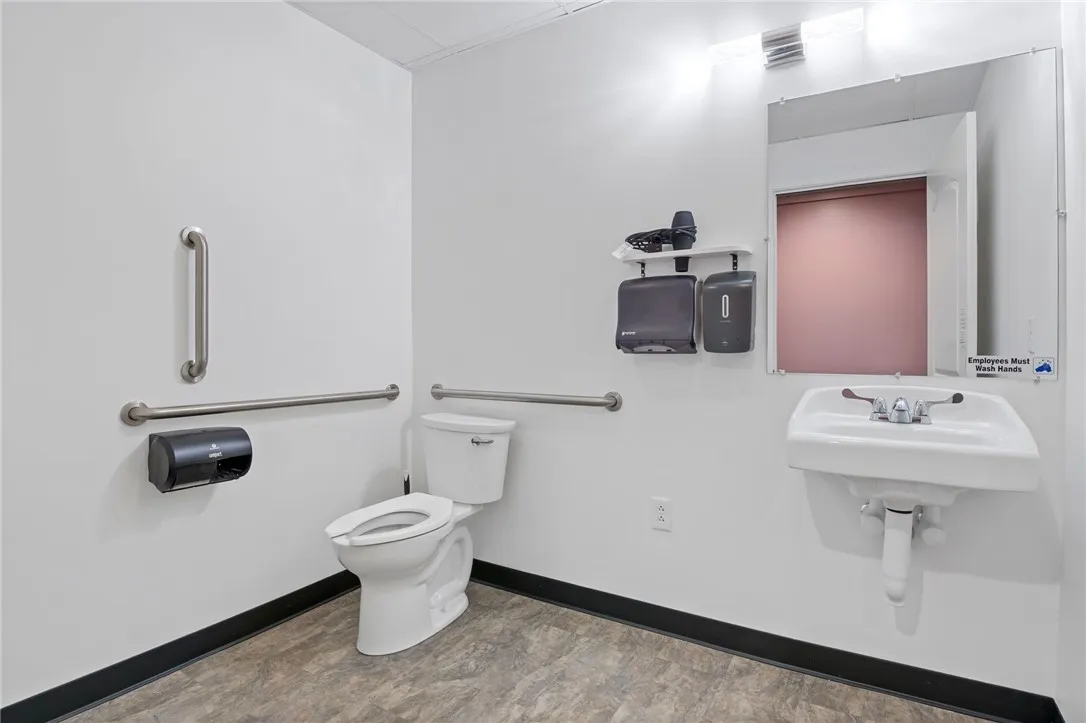 596 E Main Street, Batavia City, New York 14020, Batavia City, New York 14020, ,Commercial Lease,For Rent,596 E Main Street, Batavia City, New York 14020,0,R1648235